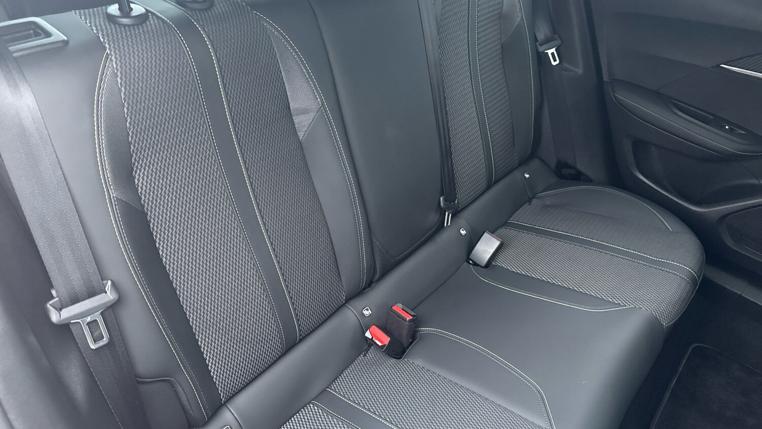 Used Peugeot 2008 2024 for sale - 76285227: Photo 39