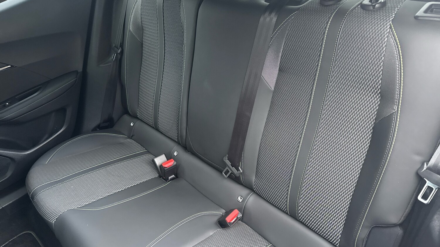 Used Peugeot 2008 2024 for sale - 76285227: Photo 41