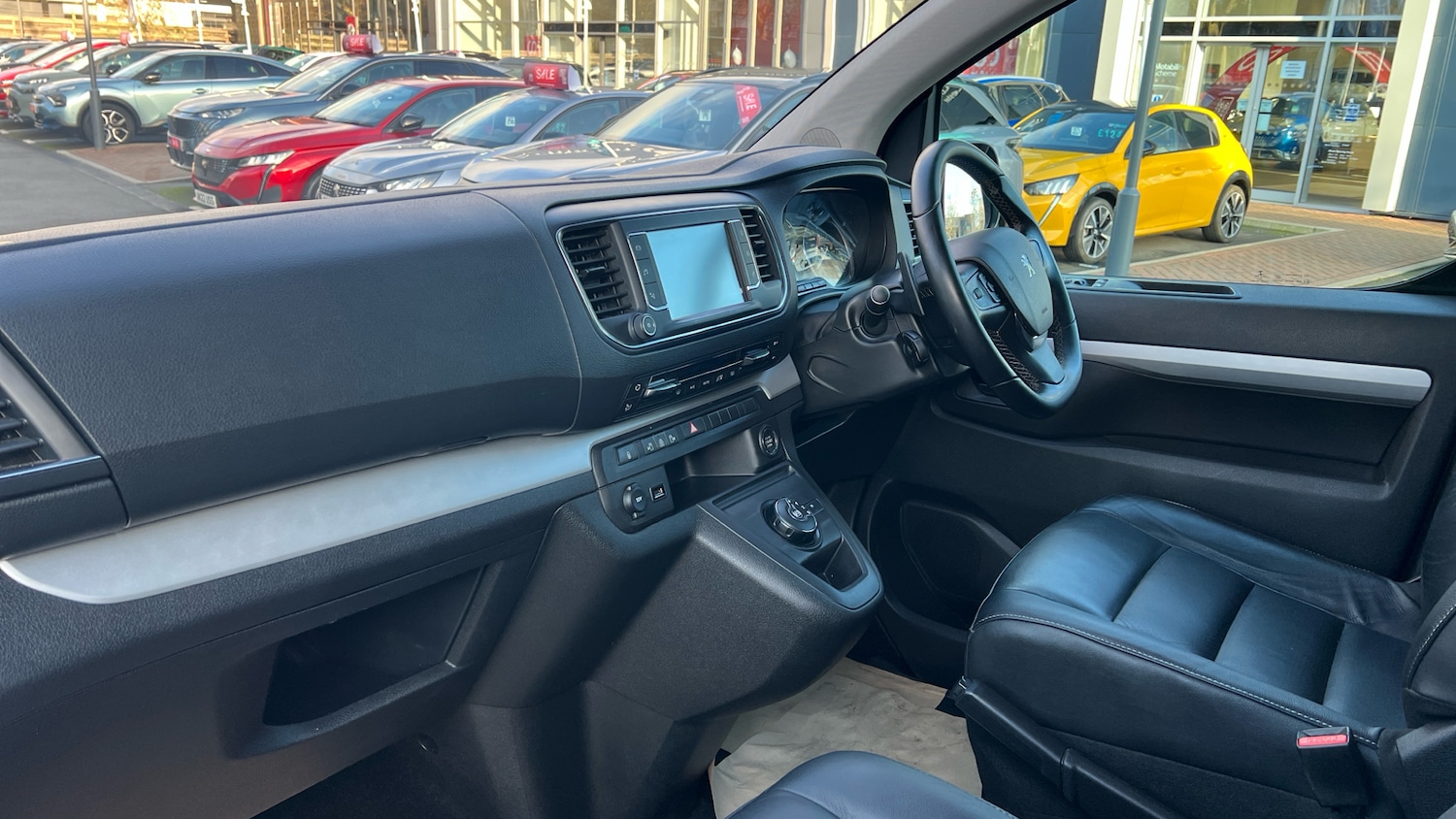 Used Peugeot Traveller 2020 for sale - 77239184: Photo 13