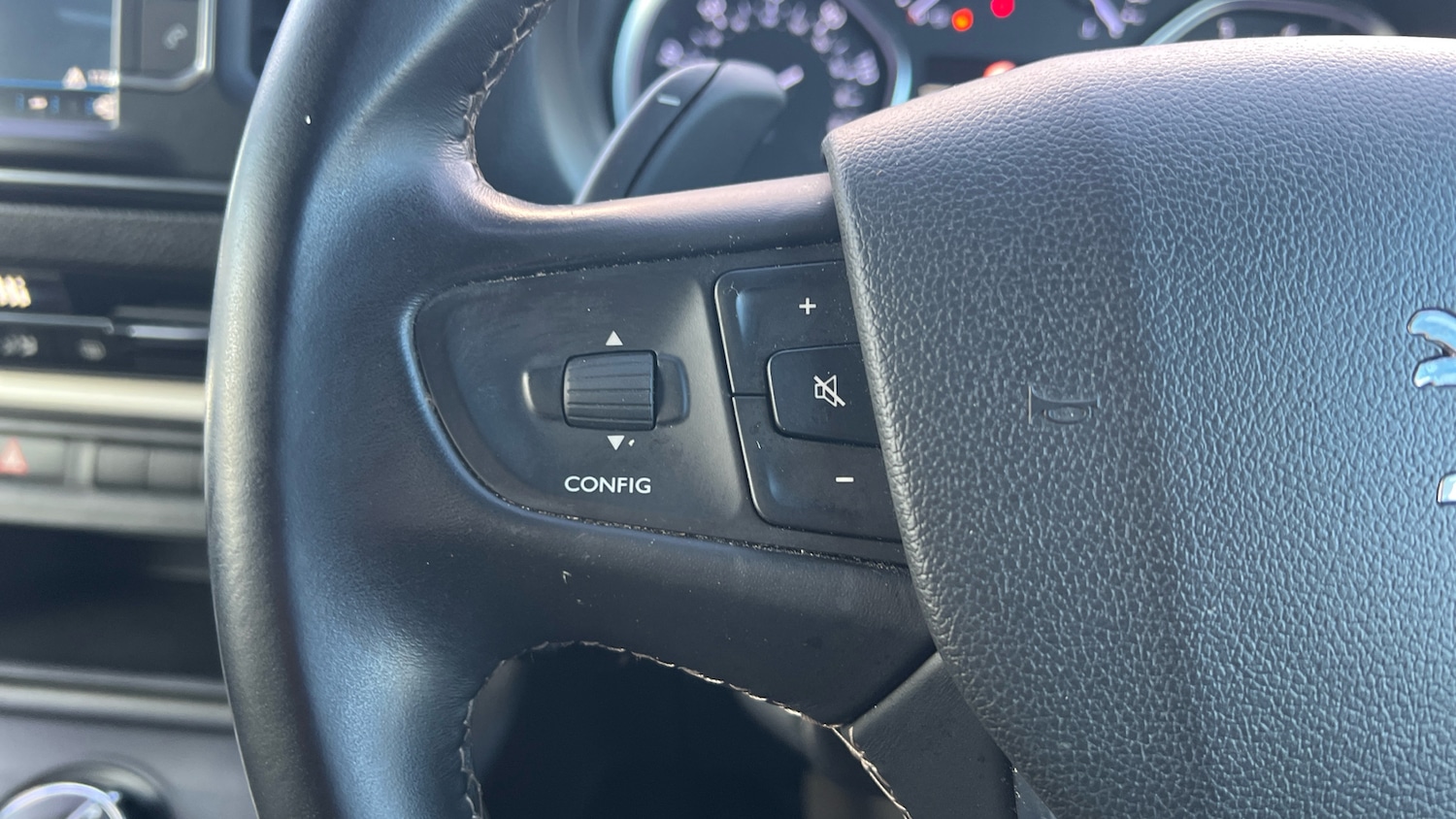 Used Peugeot Traveller 2020 for sale - 77239184: Photo 24