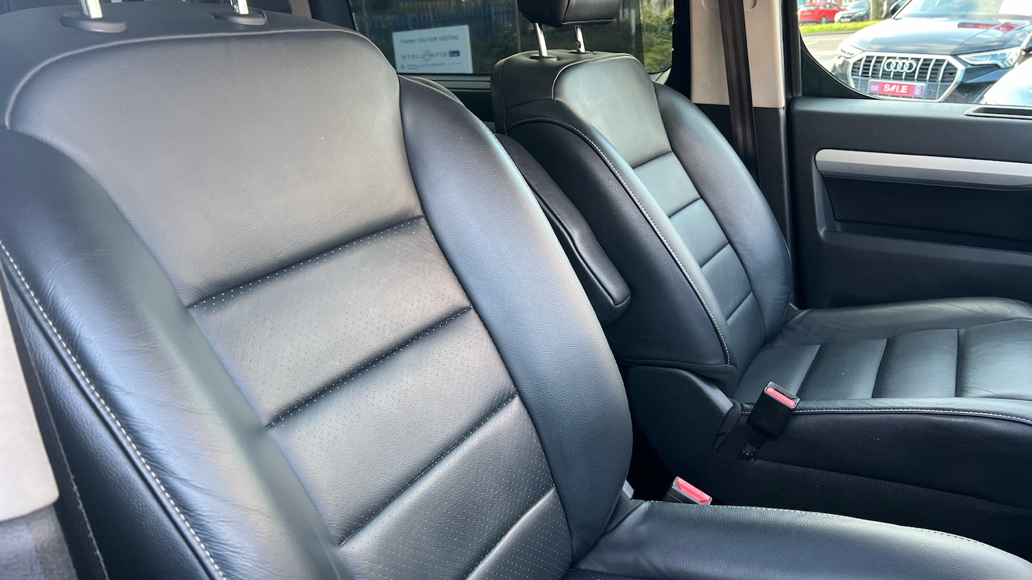 Used Peugeot Traveller 2020 for sale - 77239184: Photo 42