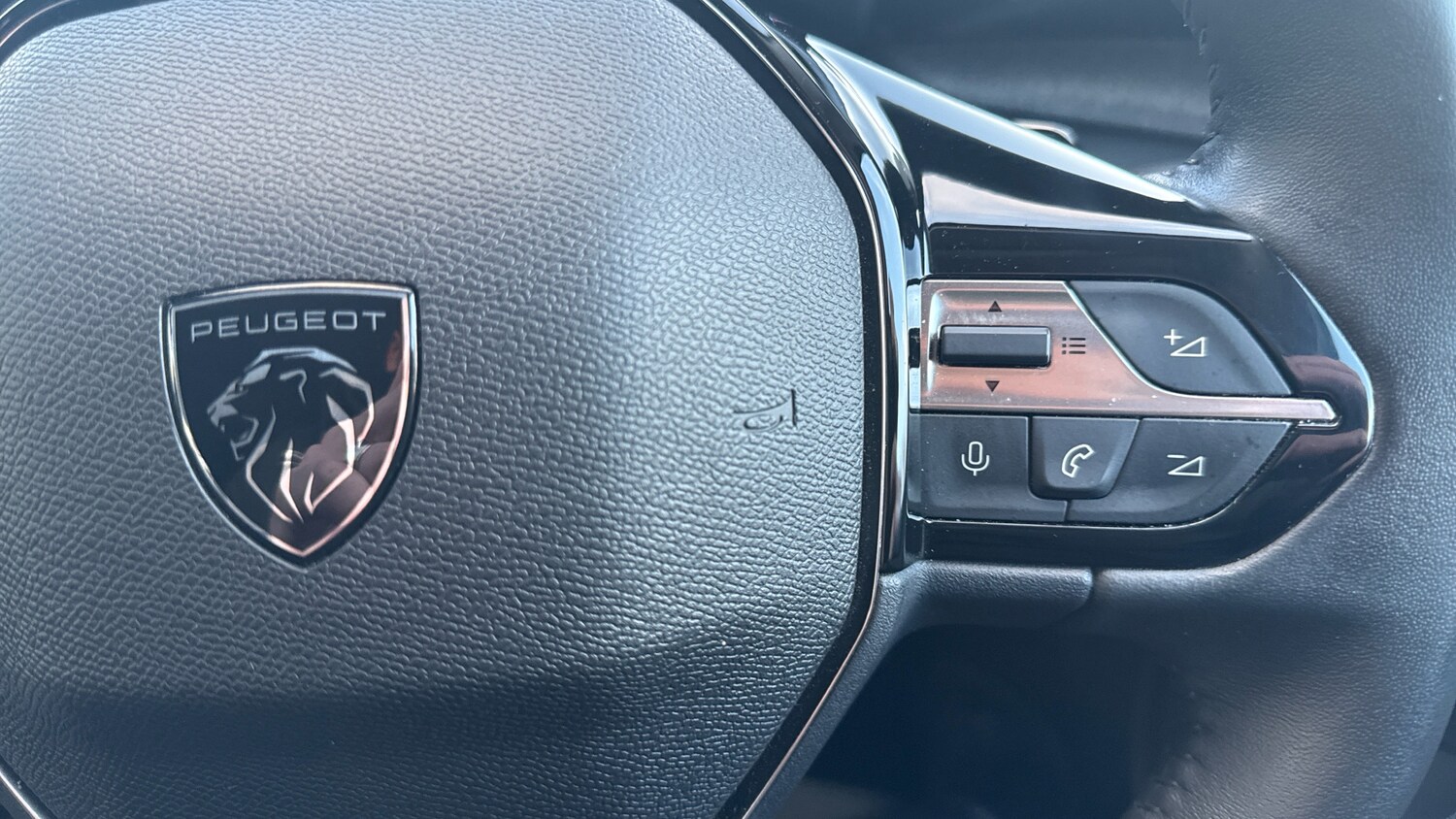 Used Peugeot 308 SW 2022 for sale - 77082313: Photo 24