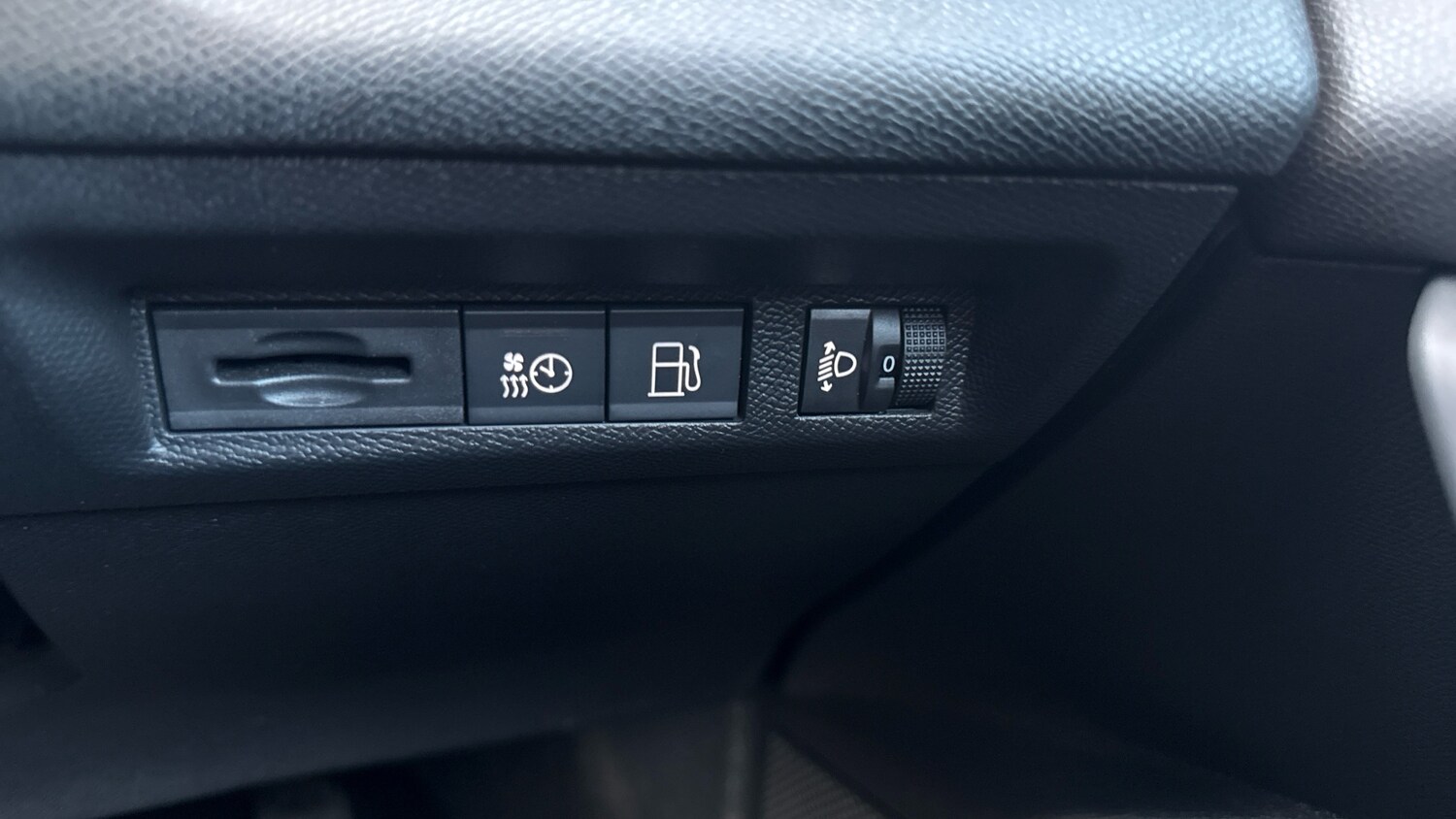 Used Peugeot 308 SW 2022 for sale - 77082313: Photo 27