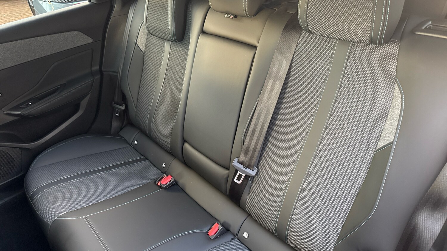 Used Peugeot 308 SW 2022 for sale - 77082313: Photo 41