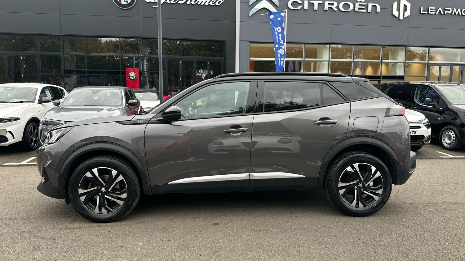 Used Peugeot 2008 2022 for sale - 76043900: Photo 6