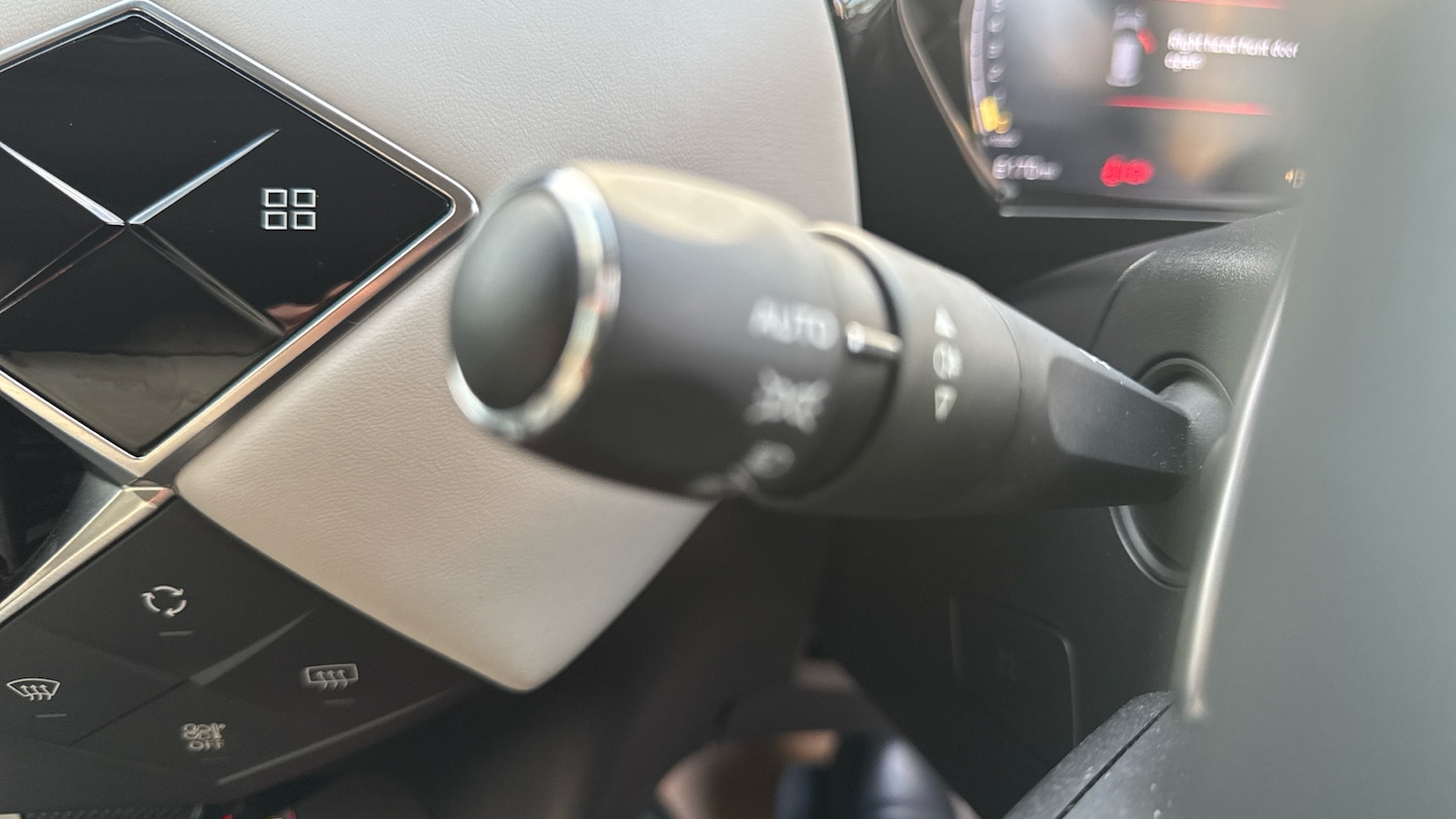 Used DS Automobiles DS 3 Crossback 2021 for sale - 76914384: Photo 27