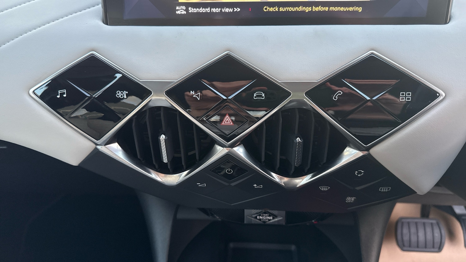 Used DS Automobiles DS 3 Crossback 2021 for sale - 76914384: Photo 41