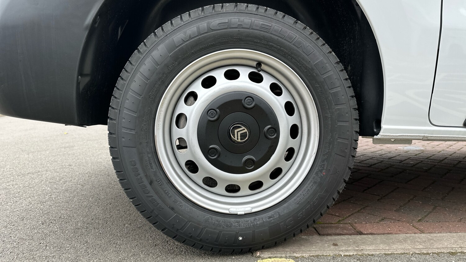 Used Citroen Dispatch 2024 for sale - 76338259: Photo 16