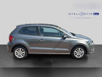 Used Volkswagen Polo 2016 for sale - 79522304: Photo
