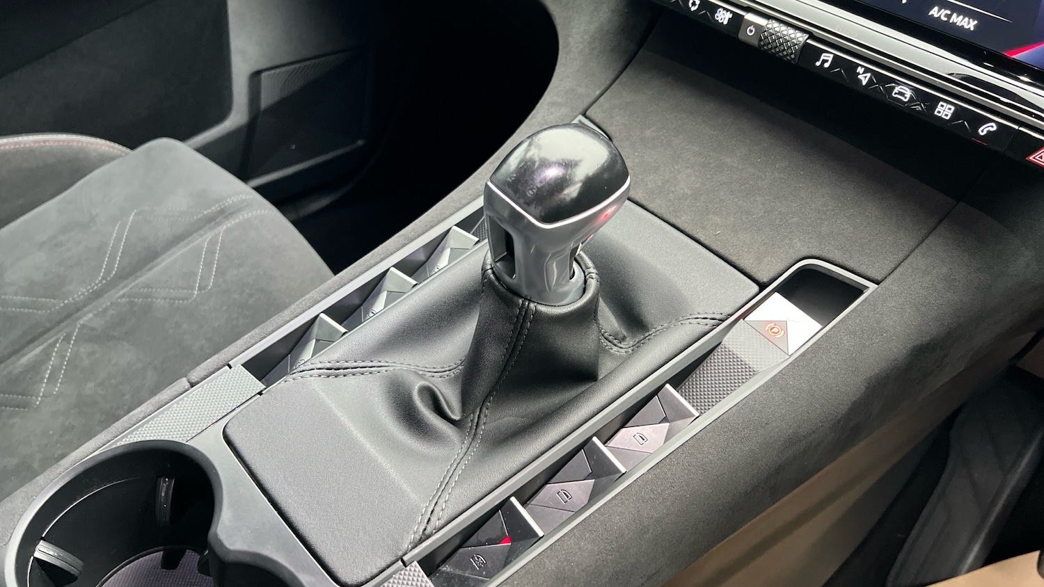 Used DS Automobiles DS 7 Crossback 2021 for sale - 76856195: Photo 20