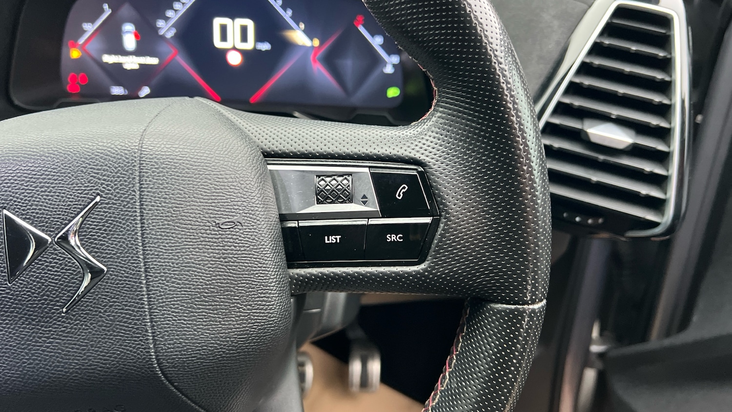 Used DS Automobiles DS 7 Crossback 2021 for sale - 76856195: Photo 24