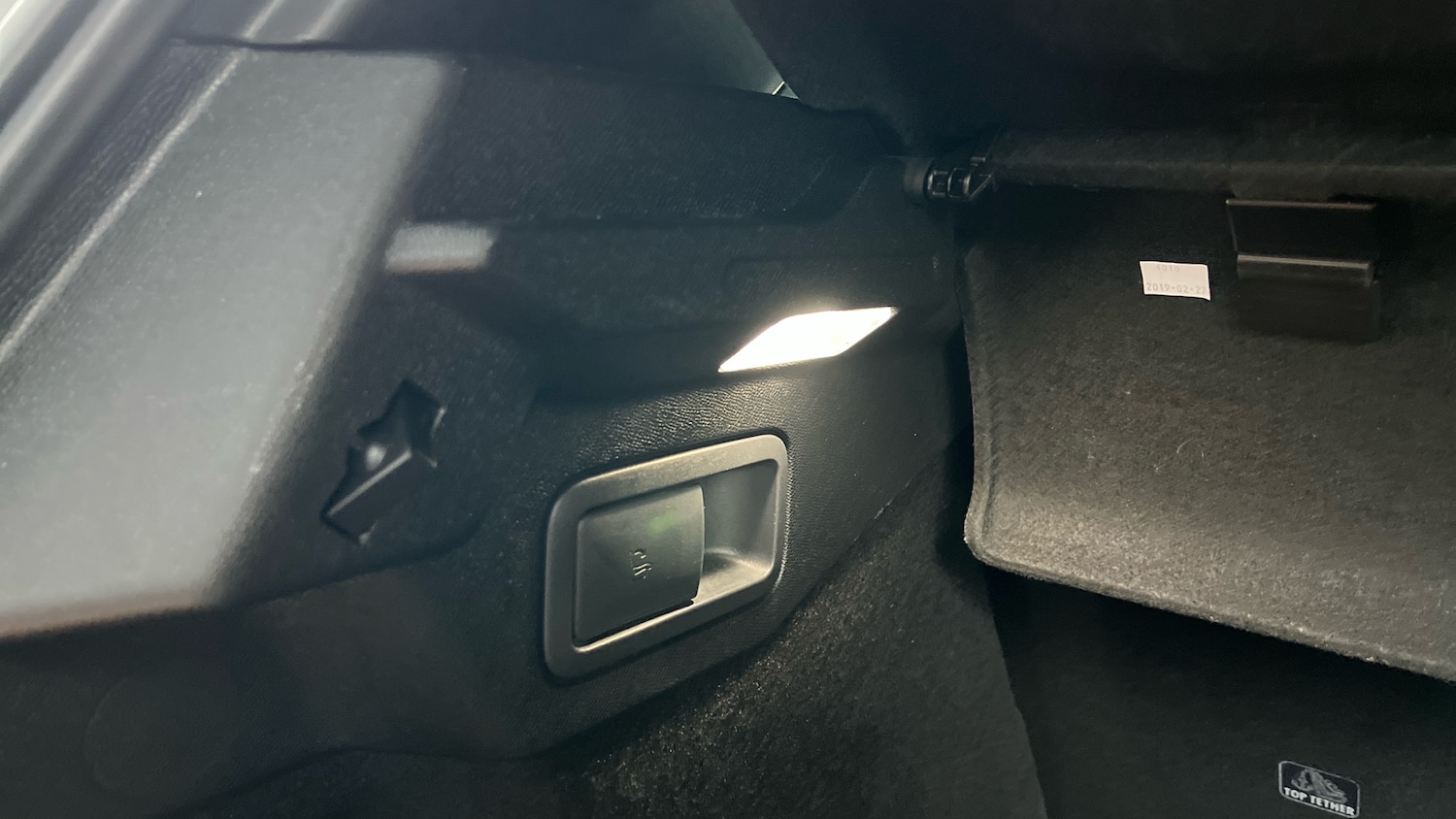 Used DS Automobiles DS 7 Crossback 2021 for sale - 76856195: Photo 32