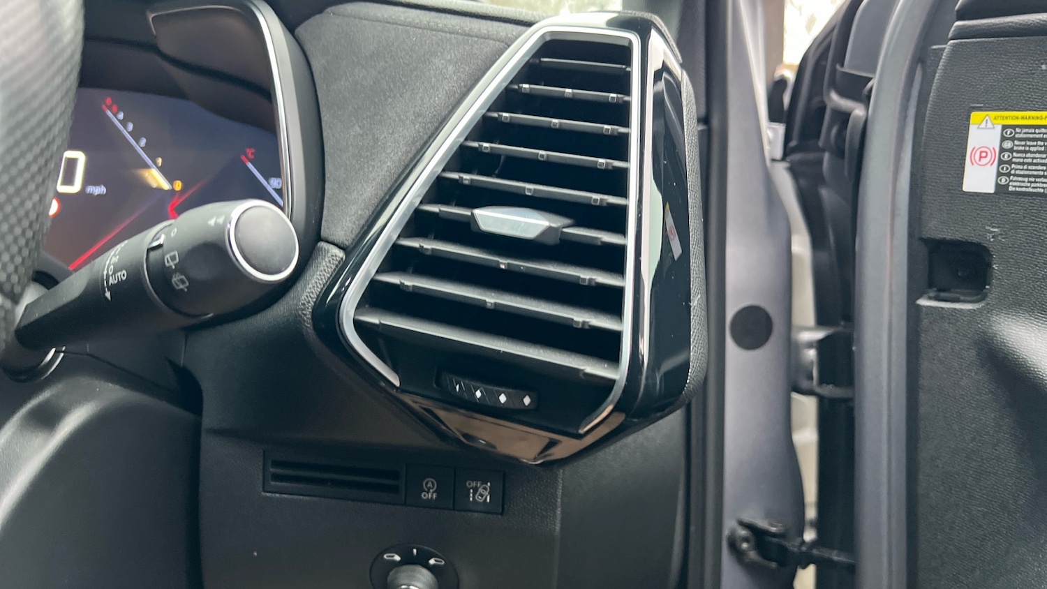 Used DS Automobiles DS 7 Crossback 2021 for sale - 76856195: Photo 35