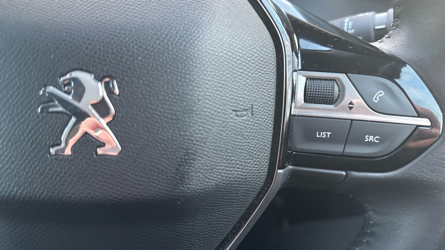 Used Peugeot 208 2023 for sale - 76803280: Photo 24