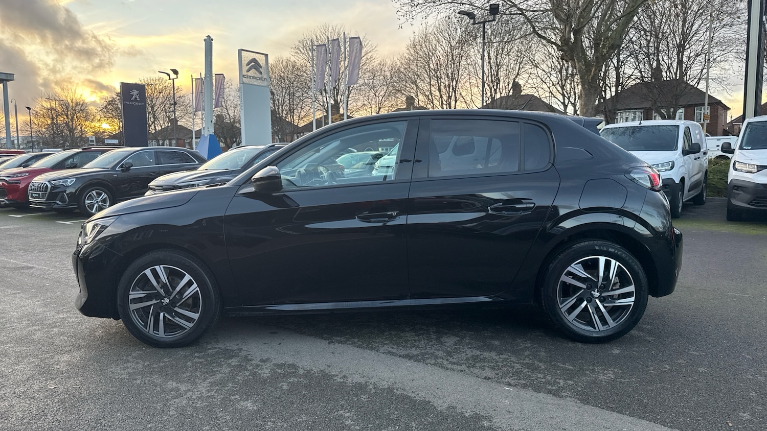 Used Peugeot 208 2023 for sale - 76803280: Photo 6