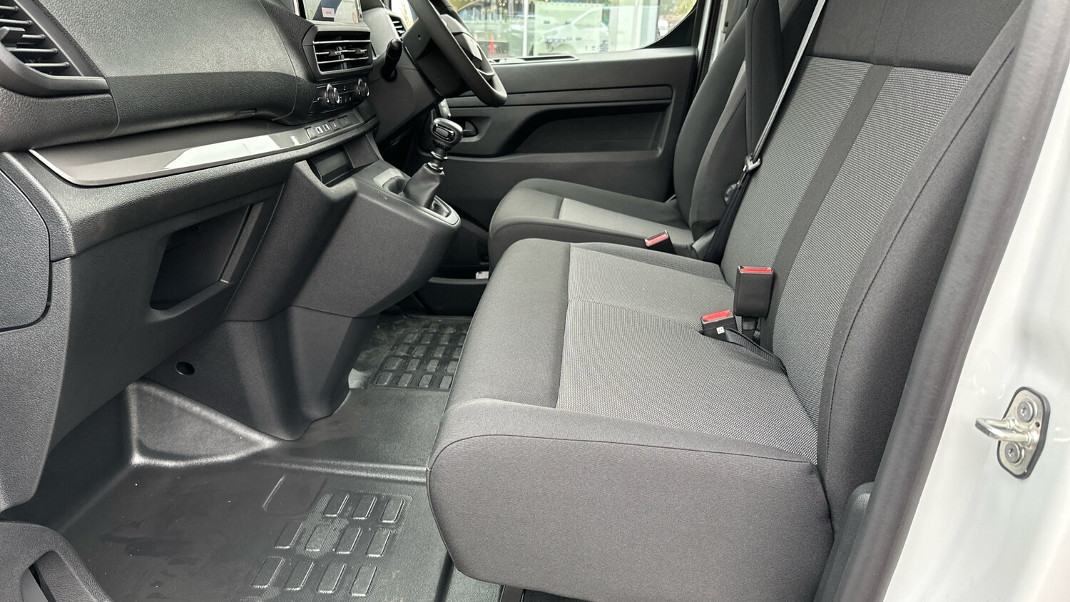 Used Citroen Dispatch 2024 for sale - 76241085: Photo 33