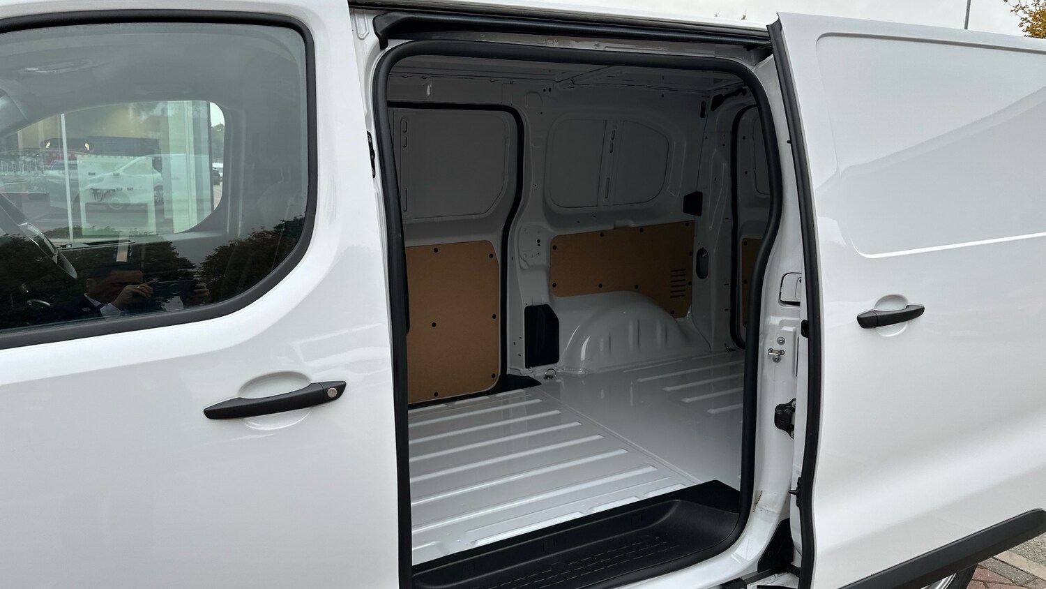 Used Citroen Dispatch 2024 for sale - 76241085: Photo 50