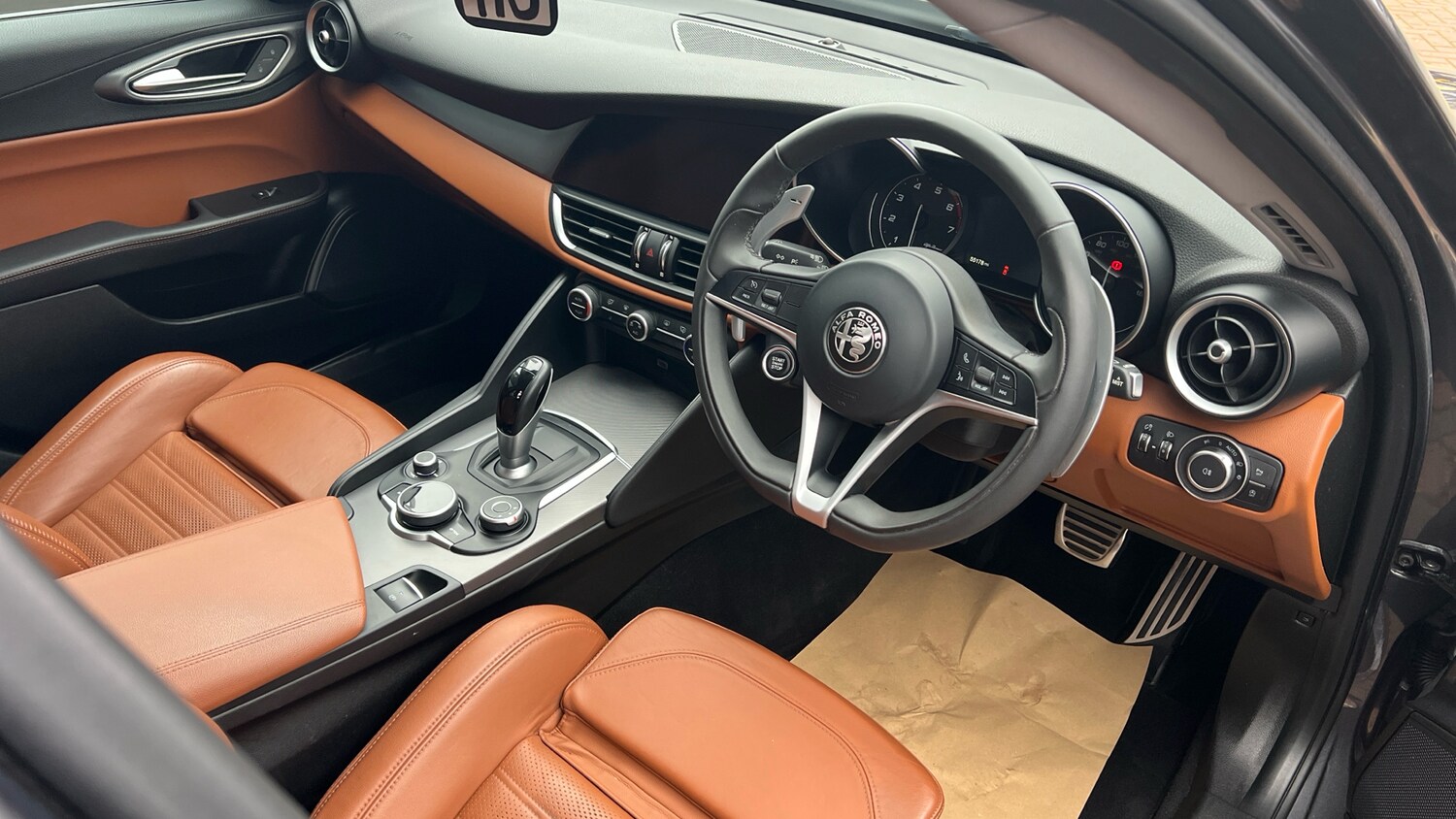 Used Alfa Romeo Giulia 2017 for sale - 77613607: Photo 11