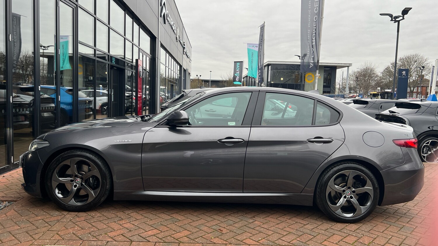 Used Alfa Romeo Giulia 2017 for sale - 77613607: Photo 6