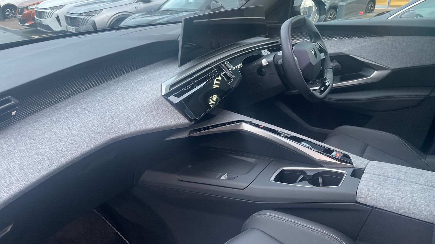 Used Peugeot 3008 2025 for sale - 77030613: Photo 12