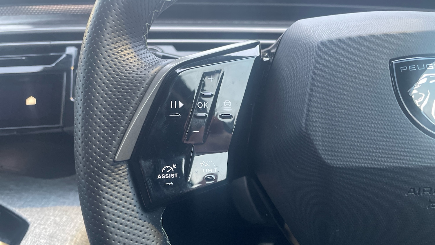 Used Peugeot 3008 2025 for sale - 77030613: Photo 23