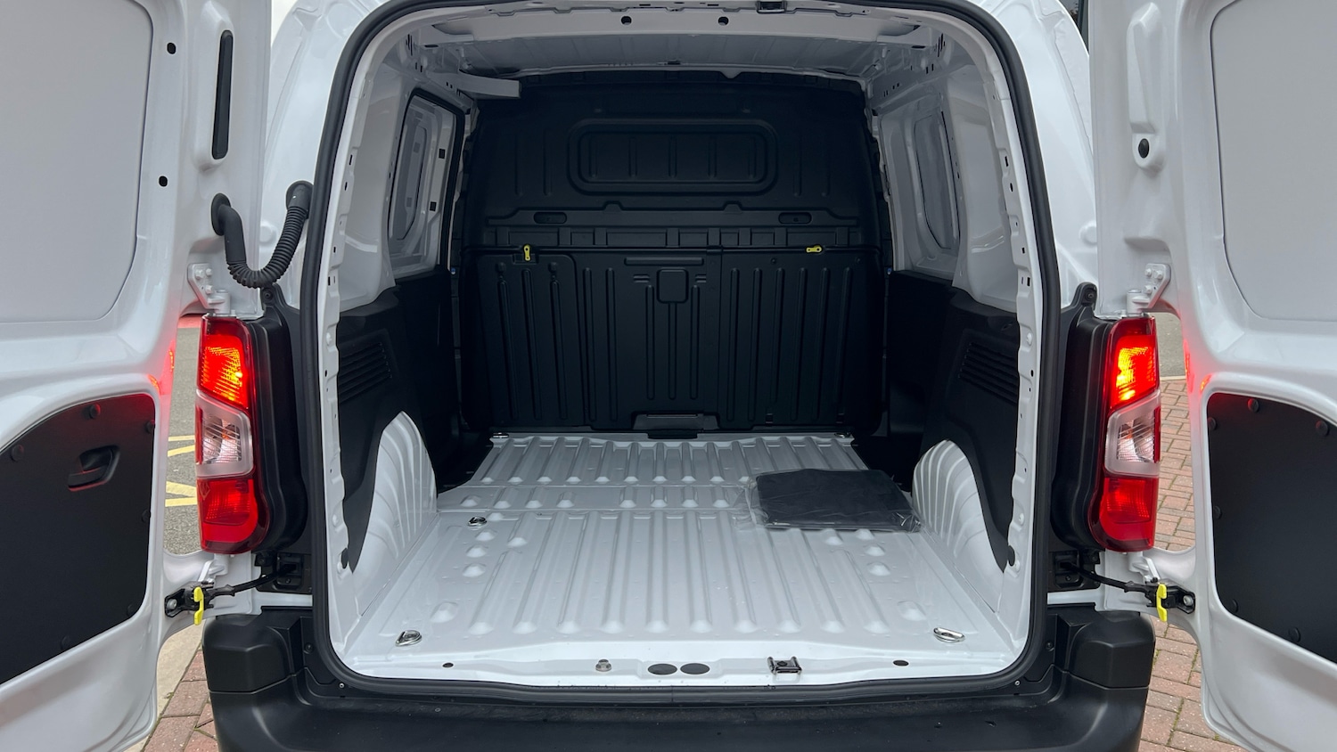 Used Citroen Berlingo 2024 for sale - 76486418: Photo 19