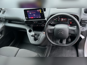 Used Citroen Berlingo 2024 for sale - 76486418: Photo