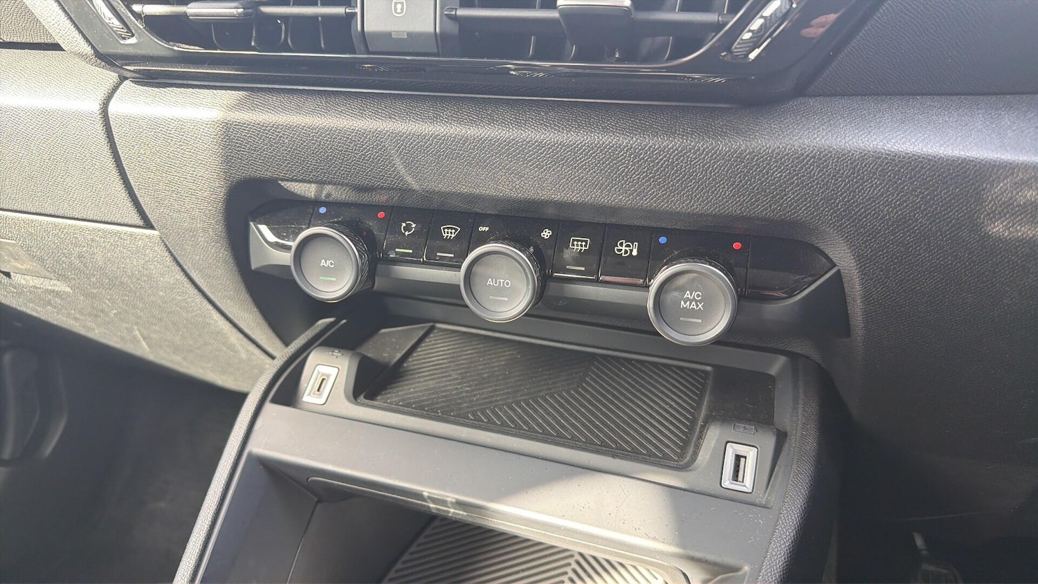 Used Citroen C4 2024 for sale - 78021167: Photo 30