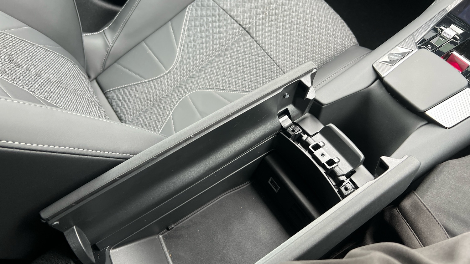 Used DS Automobiles DS 4 2024 for sale - 75840877: Photo 34