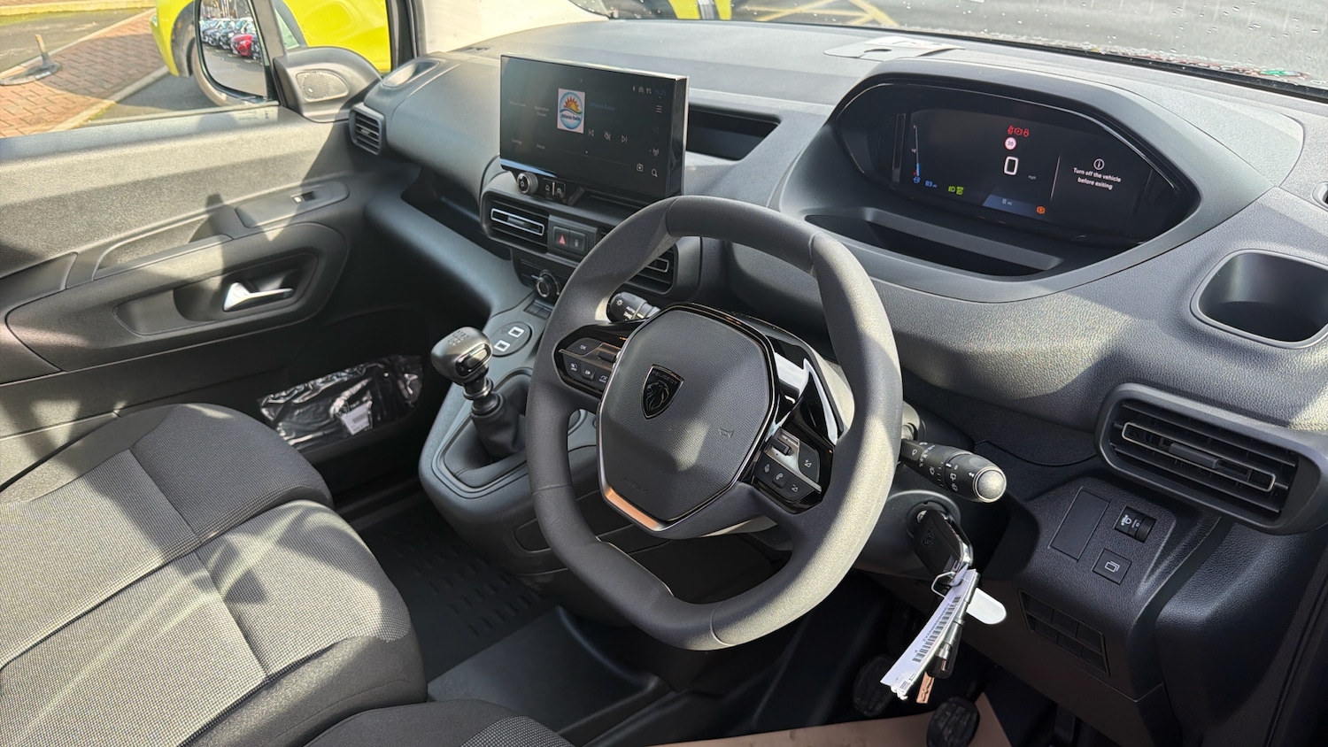 Used Peugeot Partner 2025 for sale - 77893521: Photo 11