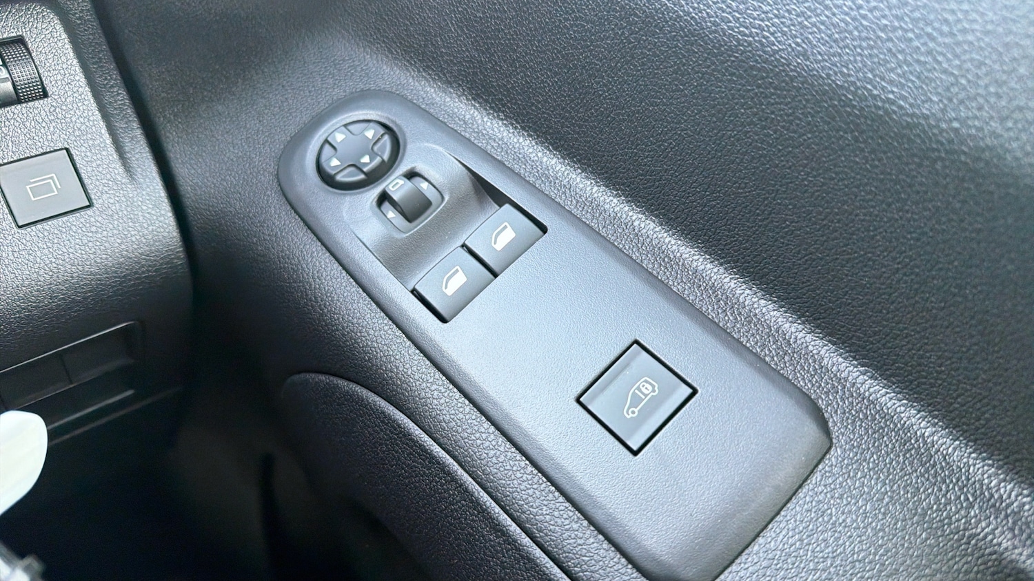 Used Peugeot Partner 2025 for sale - 77893521: Photo 22