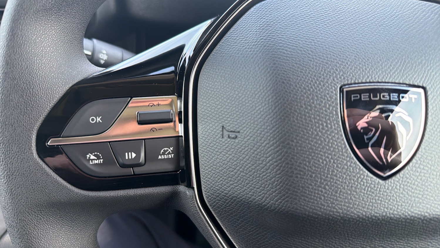 Used Peugeot Partner 2025 for sale - 77893521: Photo 23