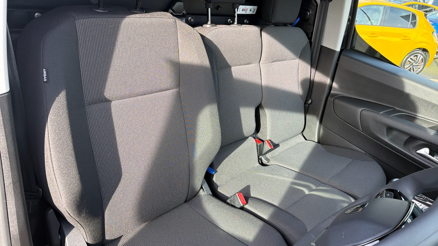 Used Peugeot Partner 2025 for sale - 77893521: Photo 35