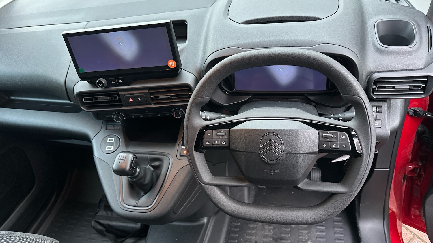 Used Citroen Berlingo 2024 for sale - 76787644: Photo 4