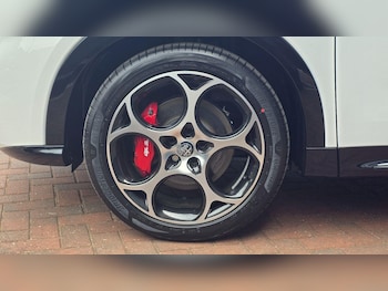 Used Alfa Romeo Tonale 2025 for sale - 76086015: Photo