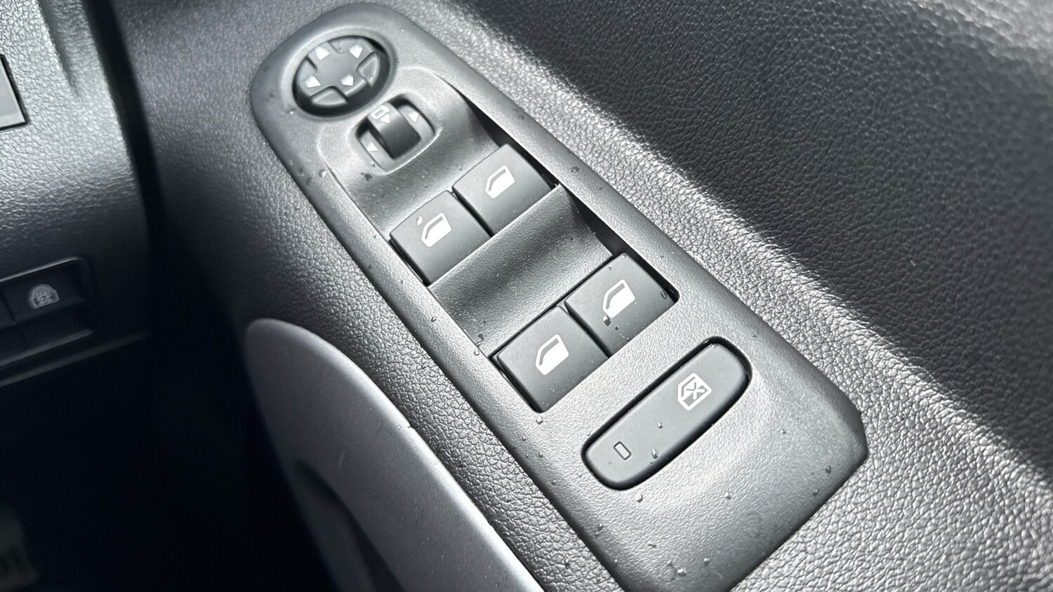 Used Vauxhall Combo Life Electric 2024 for sale - 76850911: Photo 22