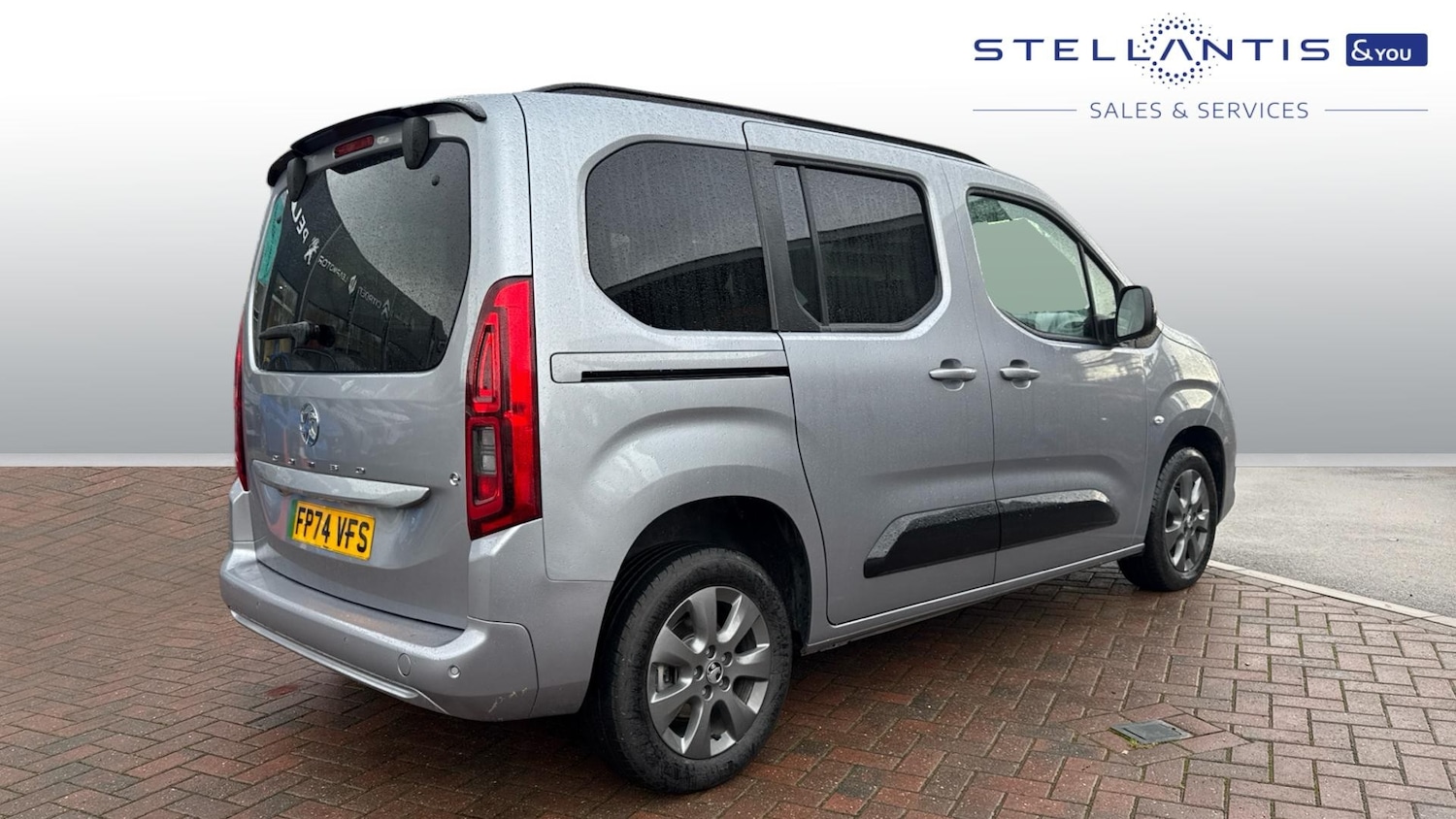 Used Vauxhall Combo Life Electric 2024 for sale - 76850911: Photo 3