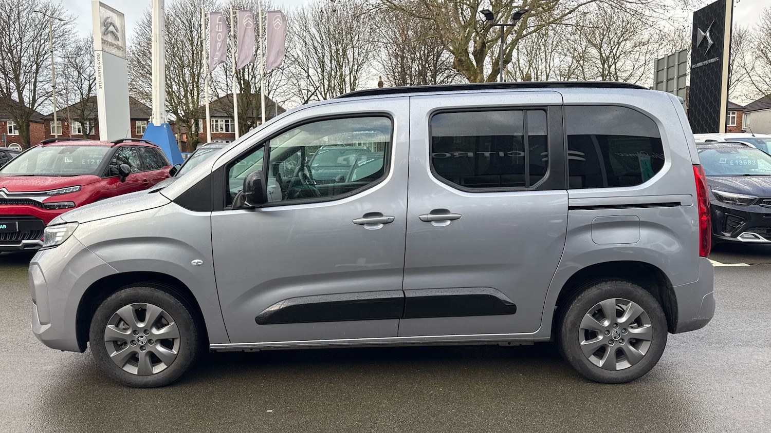 Used Vauxhall Combo Life Electric 2024 for sale - 76850911: Photo 6