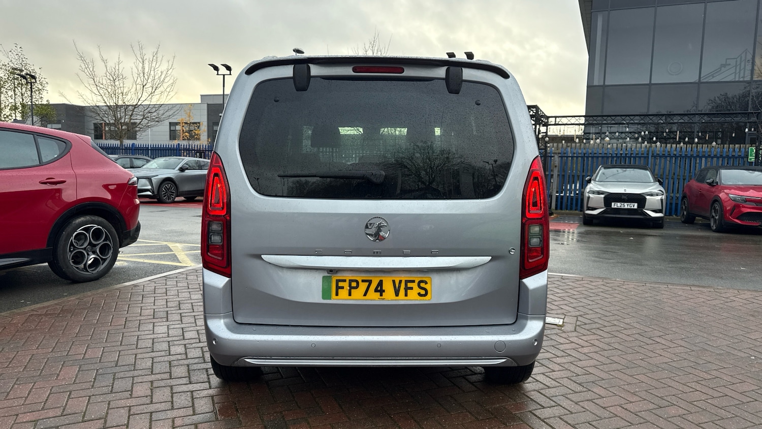 Used Vauxhall Combo Life Electric 2024 for sale - 76850911: Photo 9