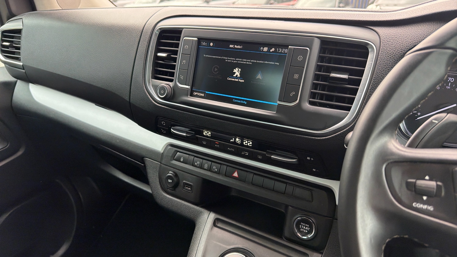 Used Peugeot Traveller 2022 for sale - 77754957: Photo 21