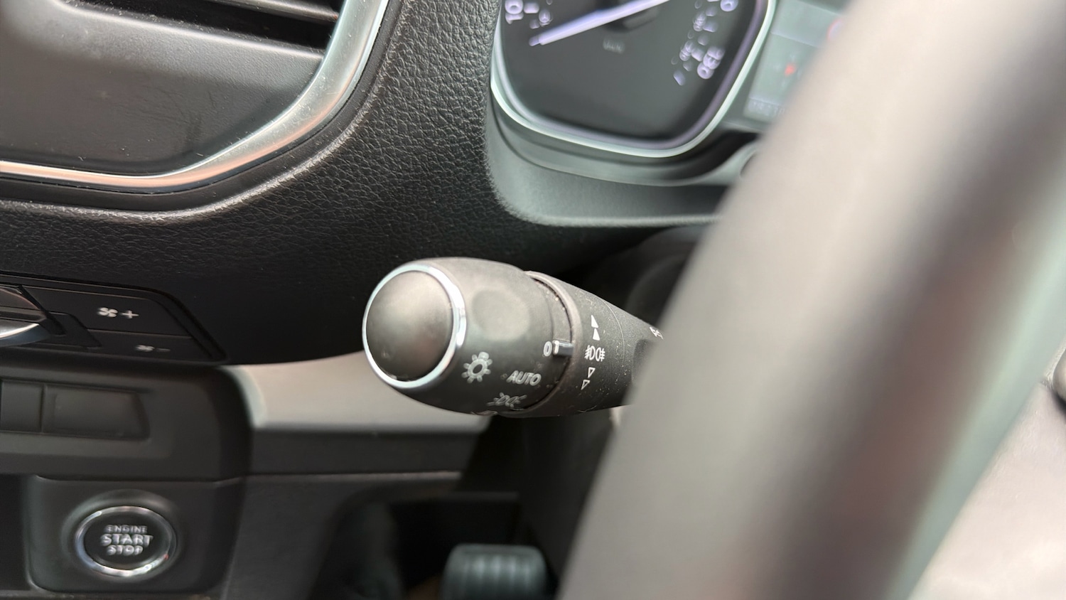 Used Peugeot Traveller 2022 for sale - 77754957: Photo 27