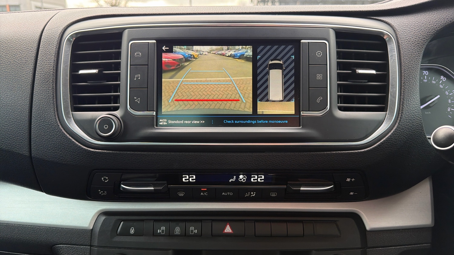 Used Peugeot Traveller 2022 for sale - 77754957: Photo 29