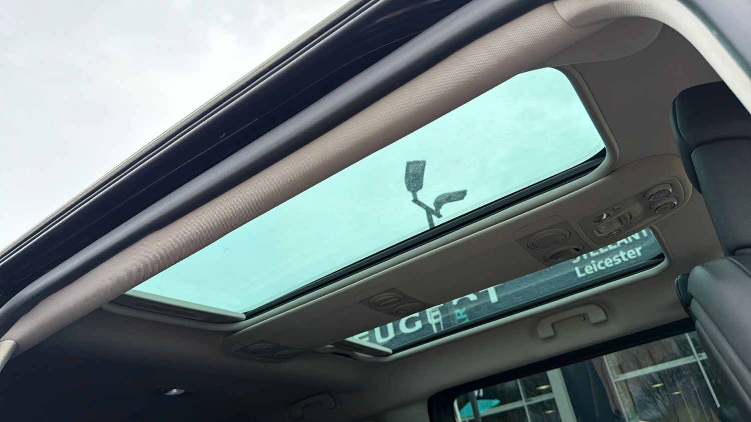 Used Peugeot Traveller 2022 for sale - 77754957: Photo 51