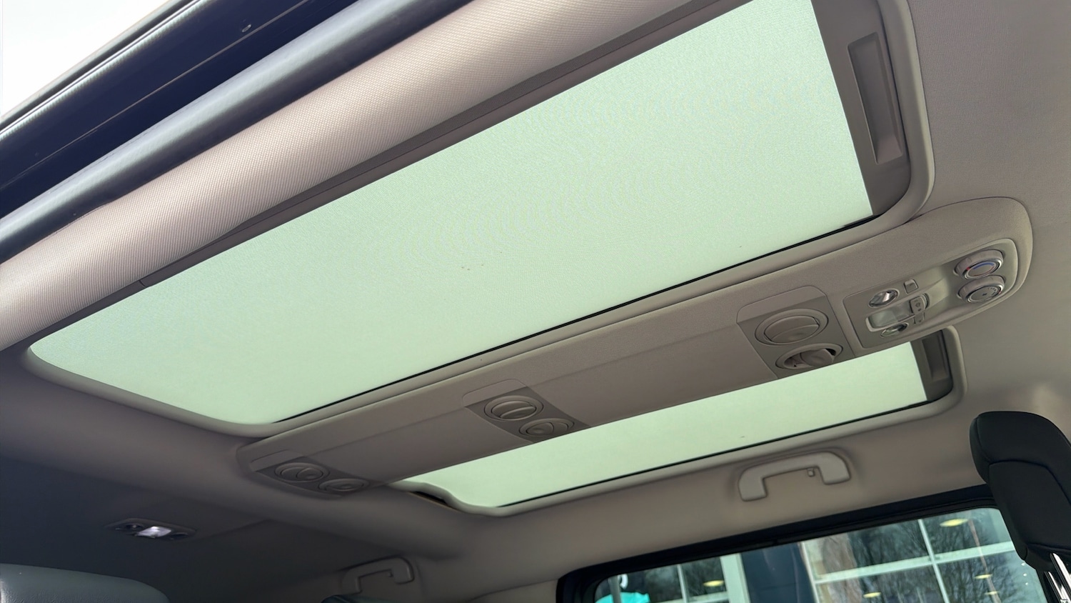 Used Peugeot Traveller 2022 for sale - 77754957: Photo 52