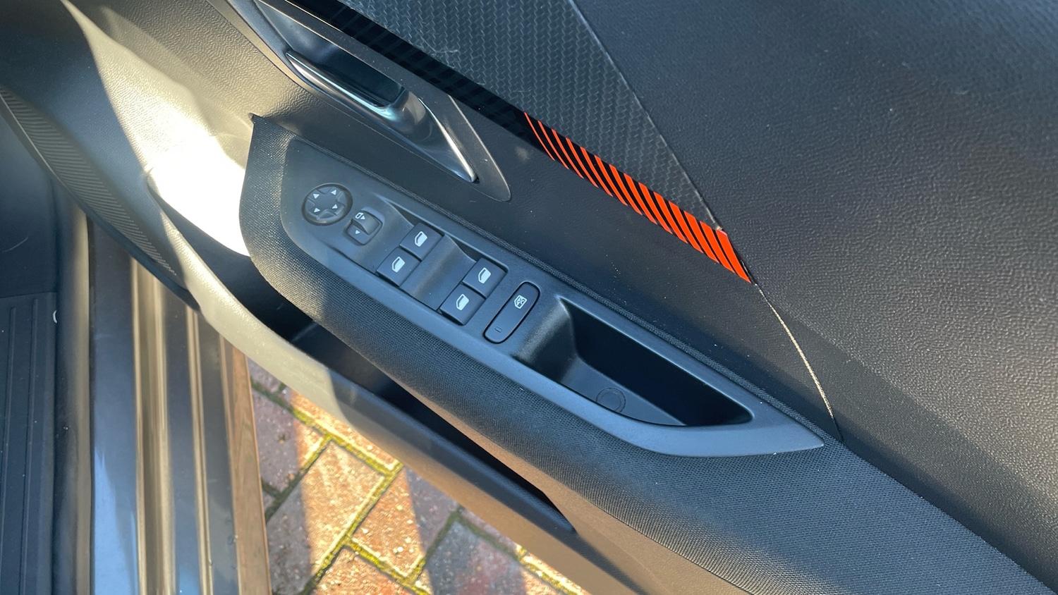 Used Peugeot 208 2023 for sale - 77092101: Photo 23