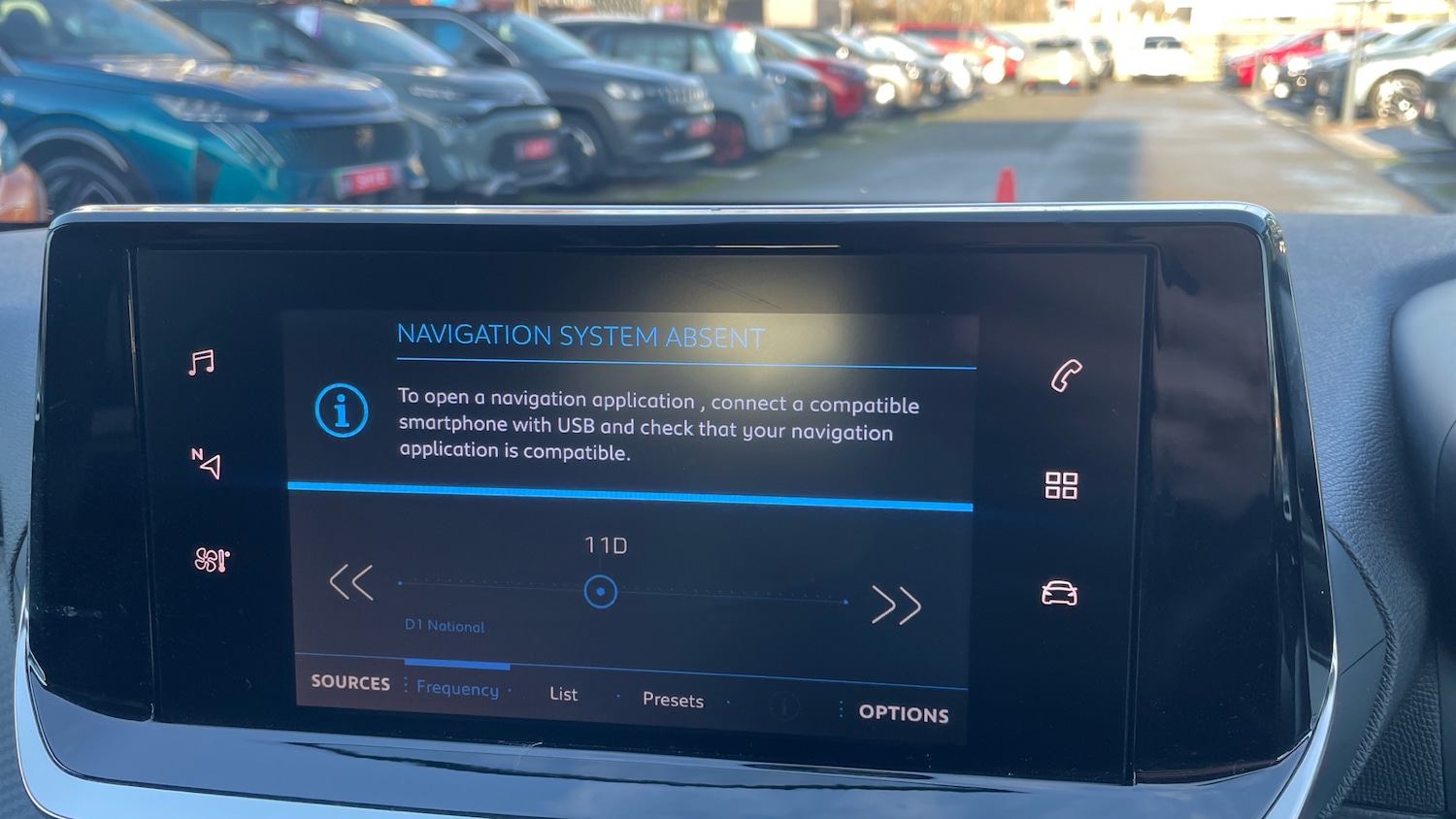 Used Peugeot 208 2023 for sale - 77092101: Photo 32