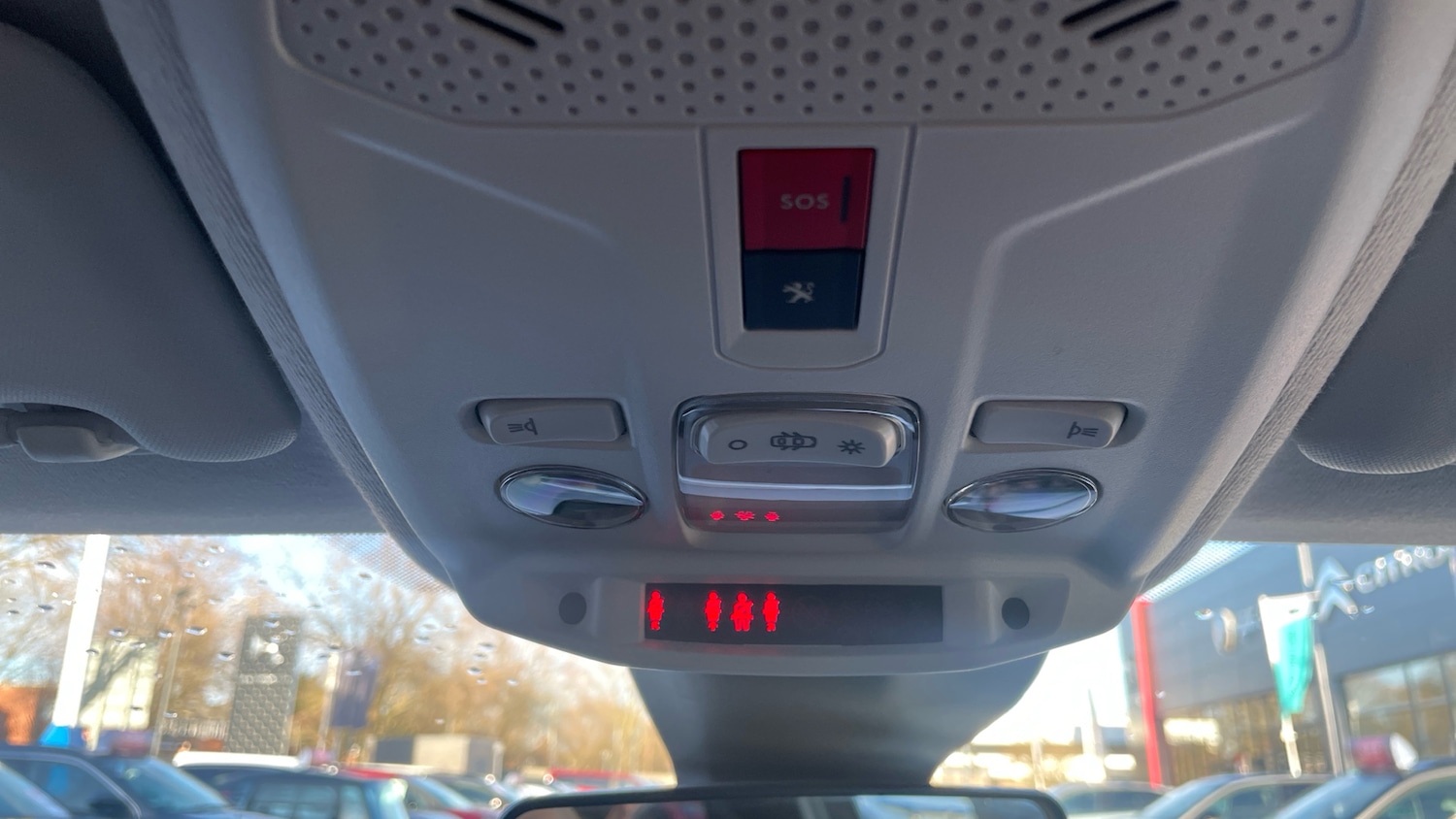 Used Peugeot 208 2023 for sale - 77092101: Photo 38