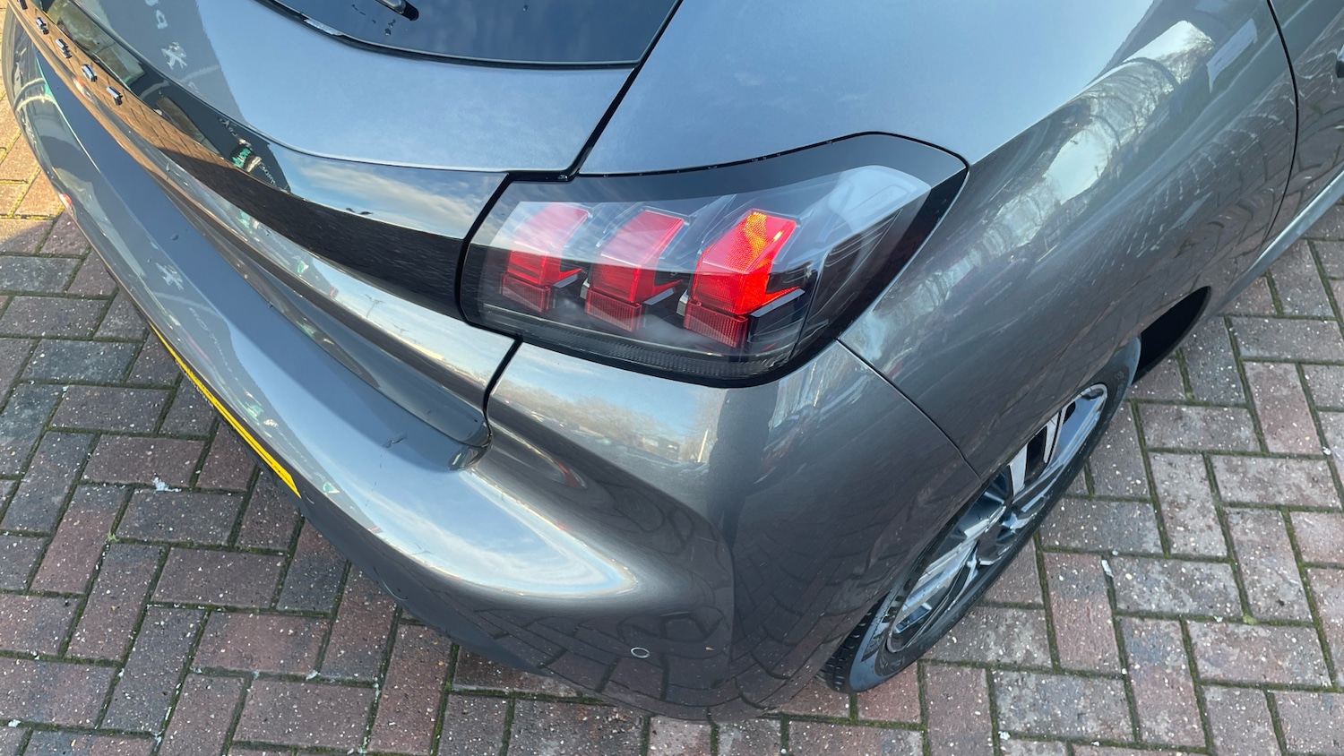 Used Peugeot 208 2023 for sale - 77092101: Photo 43