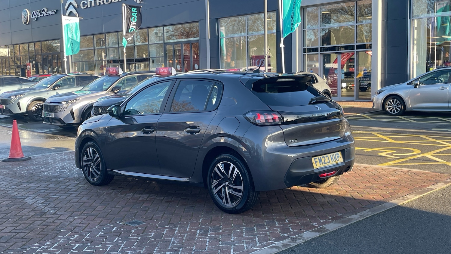 Used Peugeot 208 2023 for sale - 77092101: Photo 6