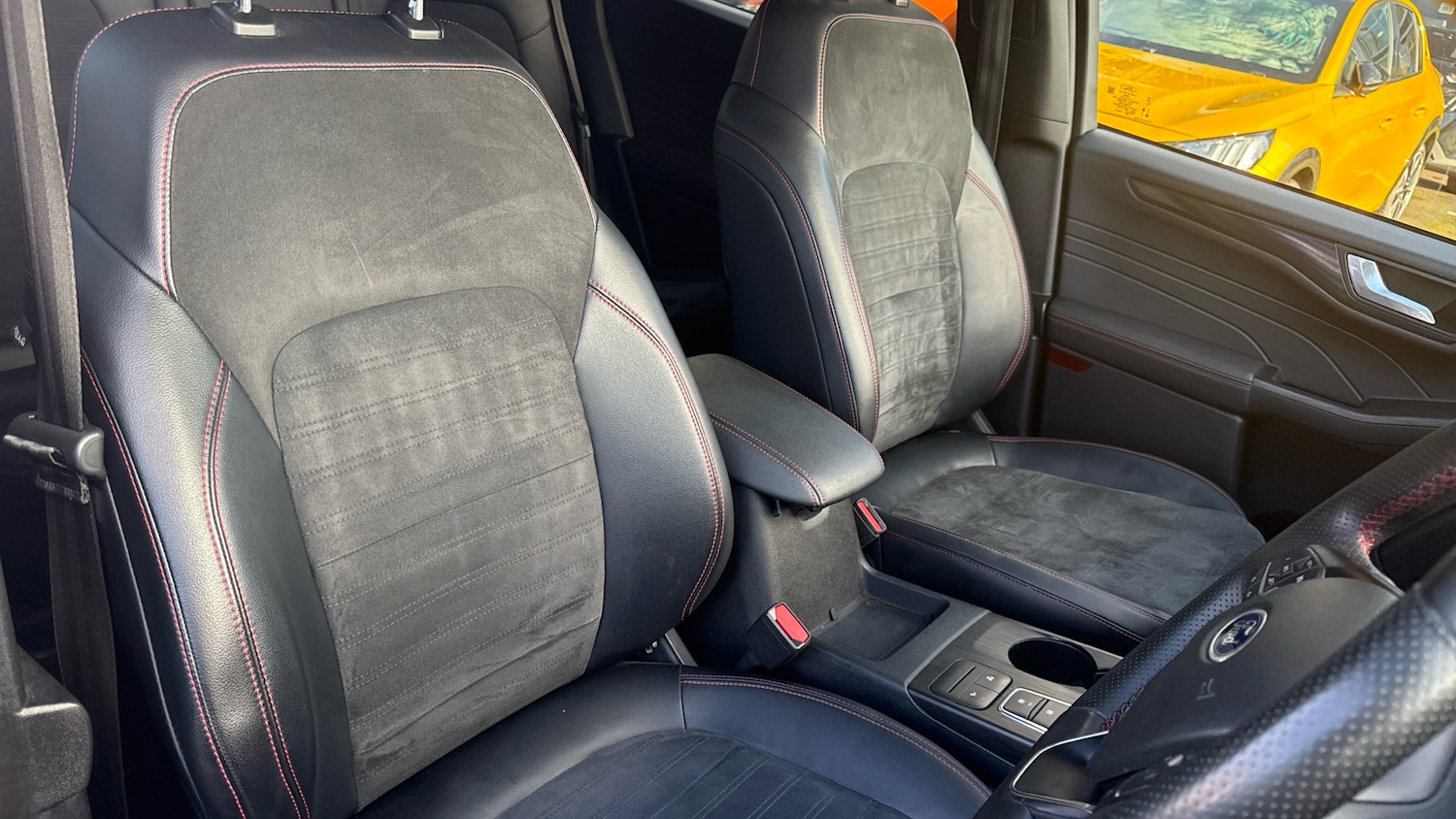 Used Ford Kuga 2022 for sale - 76716054: Photo 40